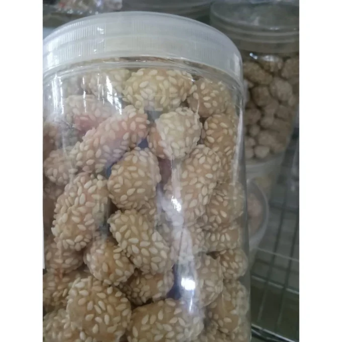 KUE KERING TOPPING WIJEN