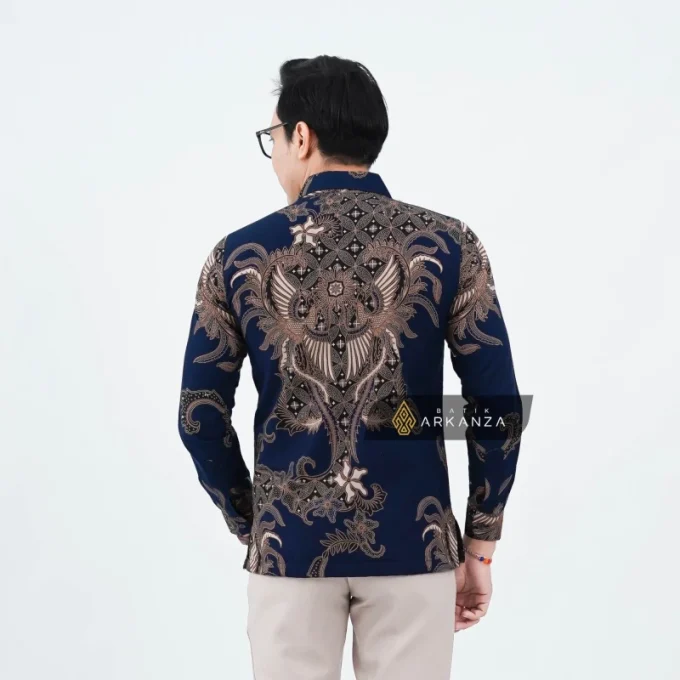 Kemeja Batik Slimfit Motif Nareswara Navy