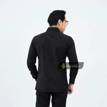Kemeja Batik Slimfit Motif Kerta Hitam