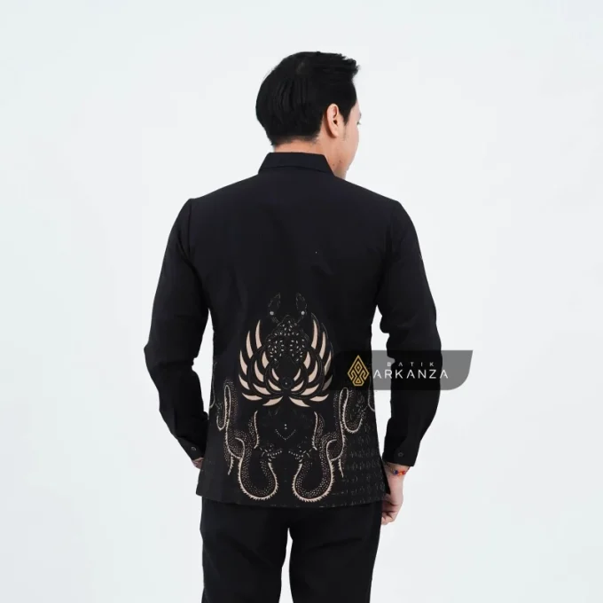 Kemeja Batik Slimfit Motif Batara Kresna