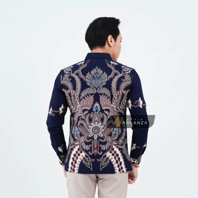 Kemeja Batik Slimfit Motif Panembahan Navy