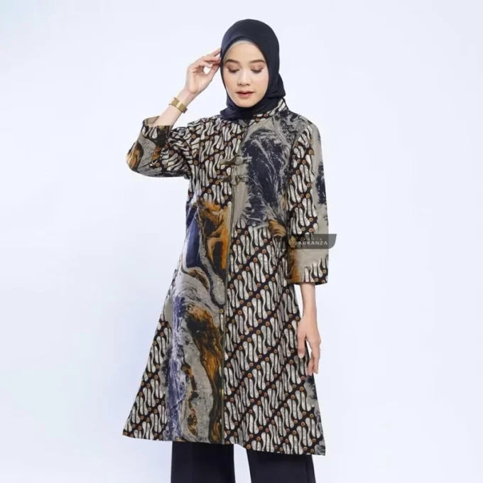 Tunik Batik Motif Aksara Buana