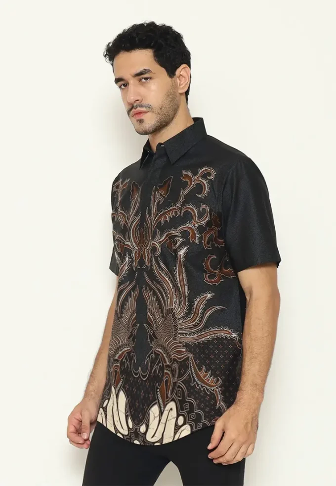 Hadinata Batik Pria Kemeja Pendek Slimfit Yuvan Yura - Image 2