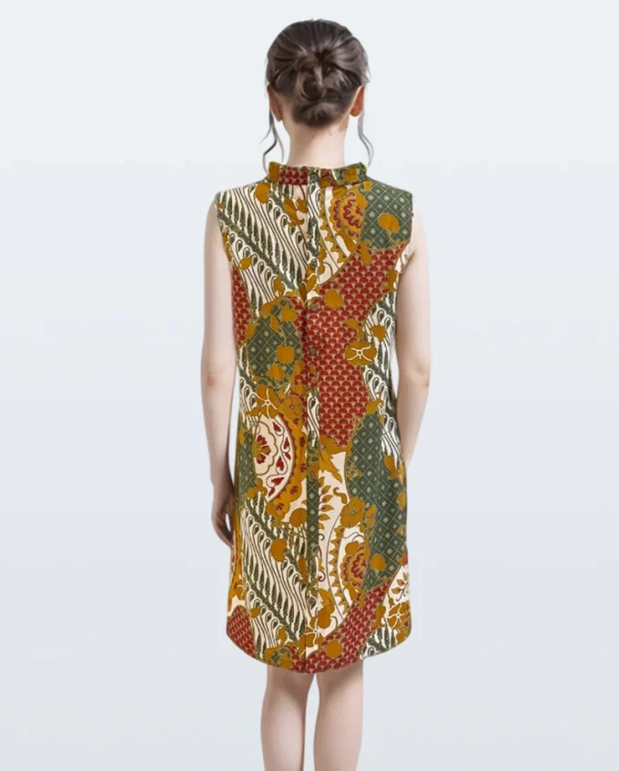 Dress Batik Danar Hadi Tambal Sri Wedari Kerah Lingkar Bulat – Hijau