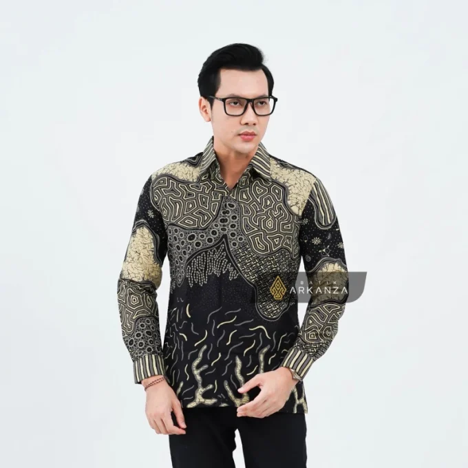 Kemeja Batik Slimfit Motif Pradipta