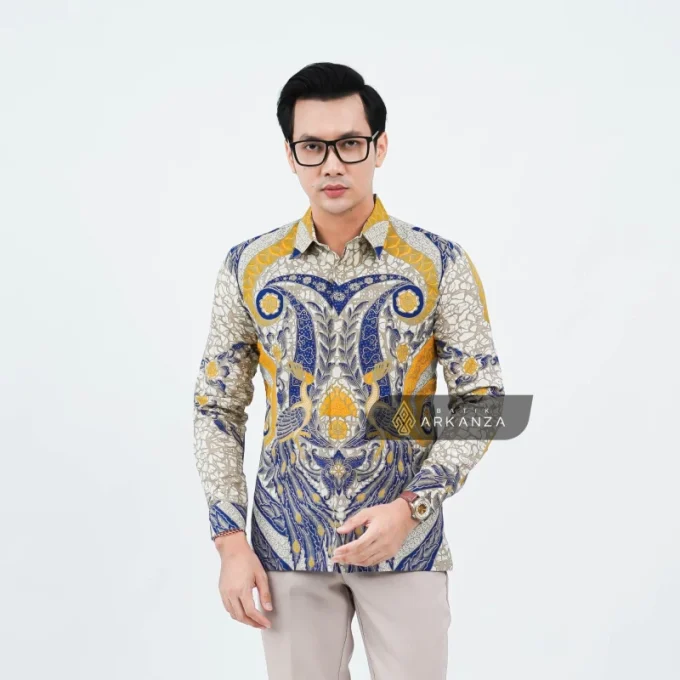 Kemeja Batik Slimfit Motif Bratajaya