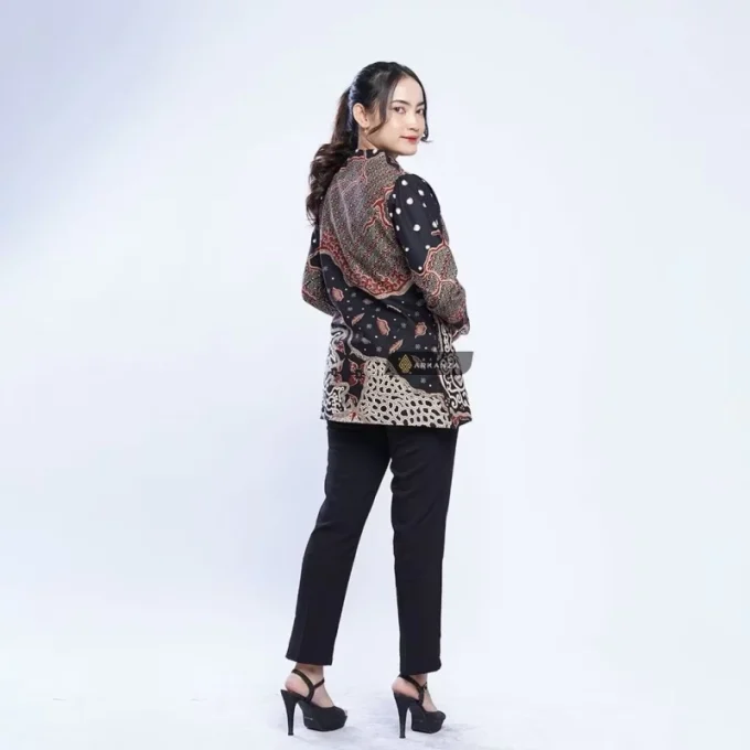 Blouse Batik Motif Arawinda