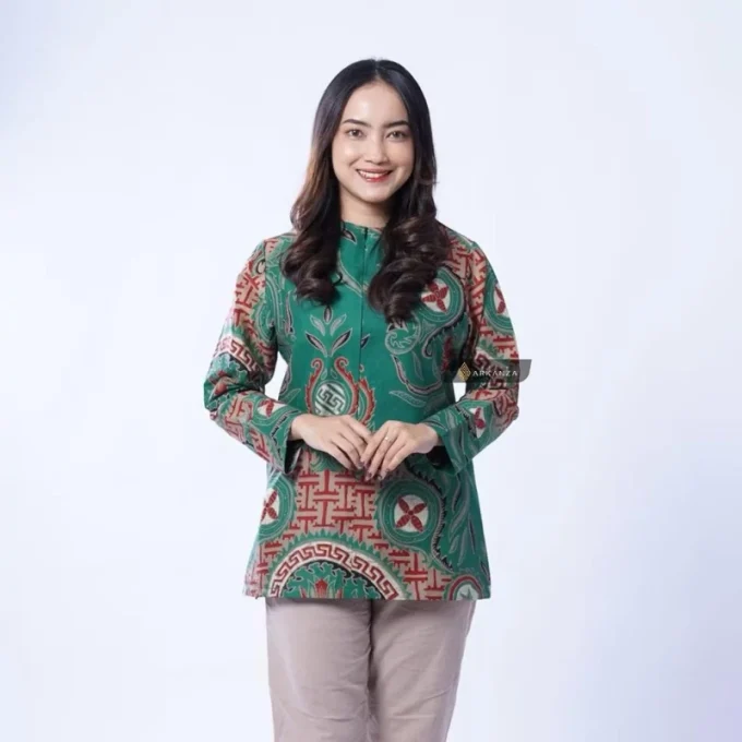 Blouse Batik Motif Cahyadewi