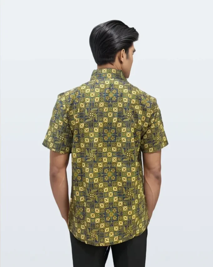 Kemeja Batik Lengan Pendek Ceplok Kitiran – Biru