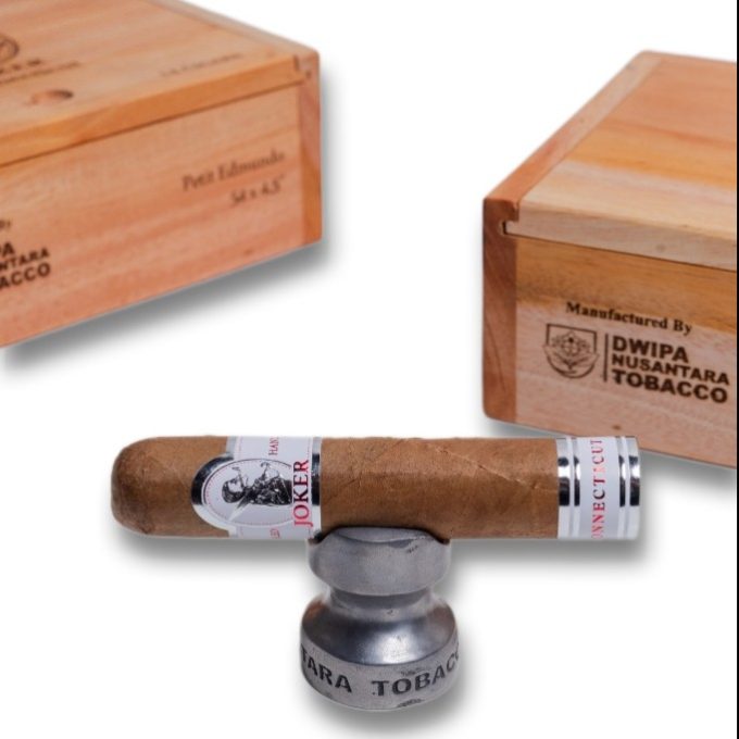Cerutu Joker Connecticut (Box isi 14) – Cerutu Indonesia Premium Cigars